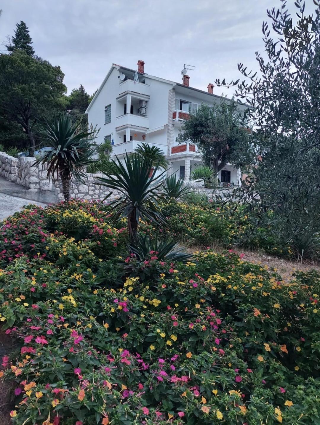 ראב Milijana Apartments Rab מראה חיצוני תמונה