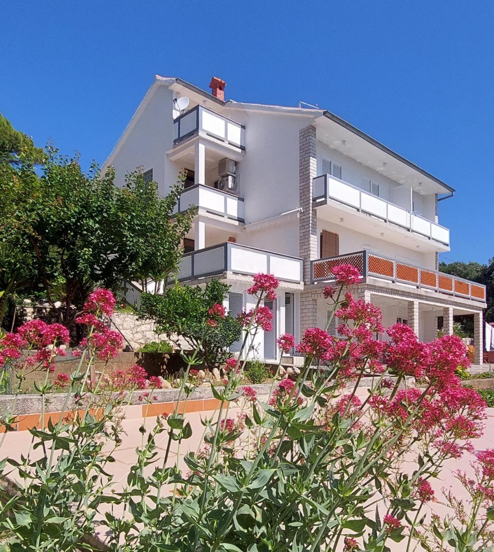 ראב Milijana Apartments Rab מראה חיצוני תמונה